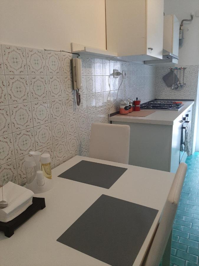 Centro Monti Tiburtini B&B Roma Ngoại thất bức ảnh